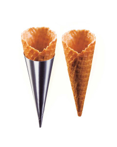 La Rose Noir  Tomato Cone