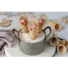 La Rose Noir Black Sesame Cone, 1/83 CT